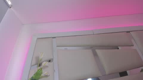 instagram chrystaljade.1 online show from December 2024 04:17:01 PM