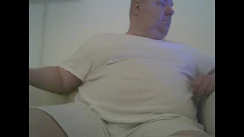 Snapshot of chubby_david chatting on November 2025 10:21:02 PM chubby_david online show from November 2025 10:21:02 PM