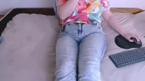 Snapshot of chubbymaia chatting on December 2025 07:45:02 PM Maia online show from December 2025 07:45:02 PM