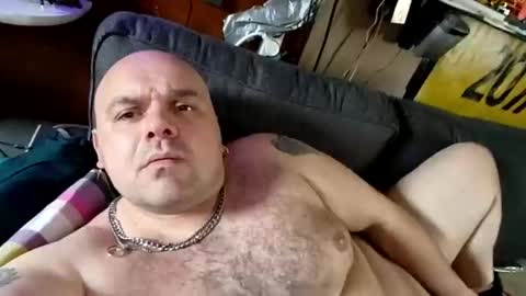 chubbyman40 online show from April 2026 11:19:02 AM