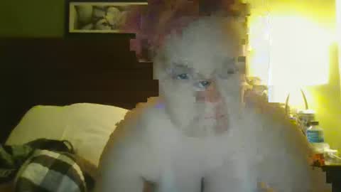 Snapshot of chunkygirl27 chatting on October 2025 04:59:02 PM Her Daddy9790 online show from October 2025 04:59:02 PM