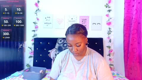 Snapshot of ciaraebonyxxx chatting on December 2024 08:22:02 AM ciaraebonyxxx online show from December 2024 08:22:02 AM