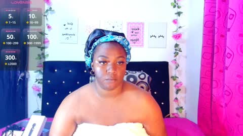 Snapshot of ciaraebonyxxx chatting on January 2025 06:38:02 PM ciaraebonyxxx online show from January 2025 06:38:02 PM