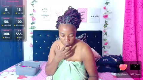 Snapshot of ciaraebonyxxx chatting on November 2025 03:08:02 AM ciaraebonyxxx online show from November 2025 03:08:02 AM