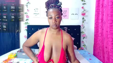 Snapshot of ciaraebonyxxx chatting on November 2025 02:21:01 AM ciaraebonyxxx online show from November 2025 02:21:01 AM