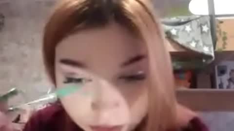 Snapshot of cicelylohry chatting on October 2025 08:59:01 AM Hello Eva here Help me to make 100 thumbs up 333 online show from October 2025 08:59:01 AM