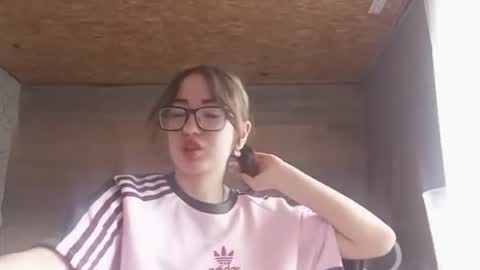 Snapshot of cicelyphaup chatting on June 2026 08:18:01 AM Olivia online show from June 2026 08:18:01 AM