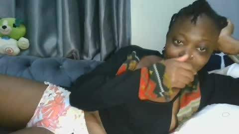 Snapshot of cilia_petite chatting on June 2026 10:31:01 PM cilia petite online show from June 2026 10:31:01 PM