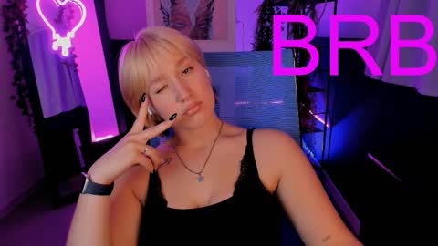 Snapshot of cinbellamy chatting on September 2025 04:58:01 AM Cin Bellamy online show from September 2025 04:58:01 AM