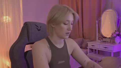 Cin Bellamy online show from March 2026 06:50:02 AM