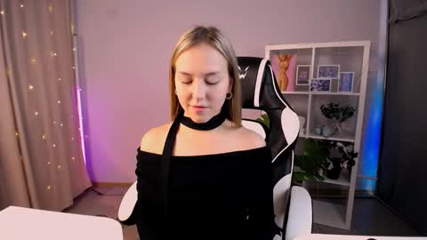 Snapshot of cindylovesmith chatting on March 2026 06:08:01 AM cindylovesmith online show from March 2026 06:08:01 AM