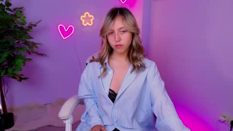 Snapshot of cindylovesmith chatting on June 2026 03:22:01 AM cindylovesmith online show from June 2026 03:22:01 AM