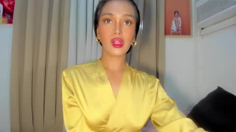 Snapshot of cinnamoncandy14 chatting on March 2025 08:23:02 AM Ask me online show from March 2025 08:23:02 AM