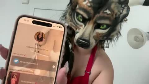 Nicky online show from September 2025 05:18:02 AM