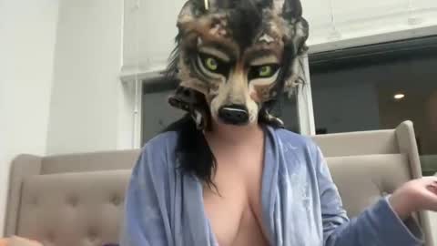 Nicky online show from November 2025 06:46:01 AM