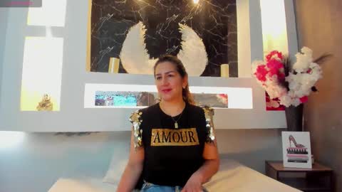 Cinthya  online show from October 2025 12:17:01 PM