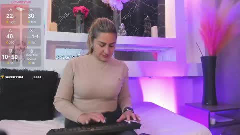 Cinthya  online show from June 2026 12:11:01 PM