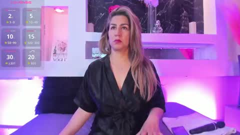 Cinthya  online show from June 2026 12:09:02 PM