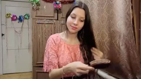 Lisa Salivan online show from December 2025 11:32:02 PM