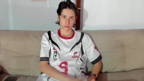 Snapshot of cirosky_elchicopolla chatting on February 2026 03:32:01 AM cirosky_elchicopolla online show from February 2026 03:32:01 AM