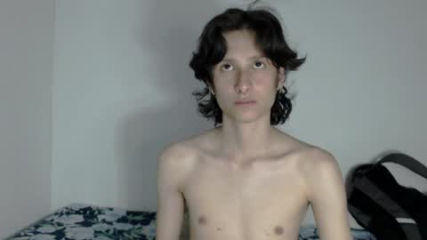 cirosky_elchicopolla online show from April 2026 02:44:01 AM
