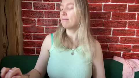 citrusblissss online show from October 2025 02:45:01 AM