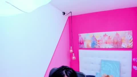 Snapshot of claire_aristizabal chatting on December 2024 12:38:01 PM claire aristizabal online show from December 2024 12:38:01 PM