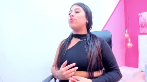 Snapshot of claire_aristizabal chatting on January 2025 03:56:02 AM claire aristizabal online show from January 2025 03:56:02 AM