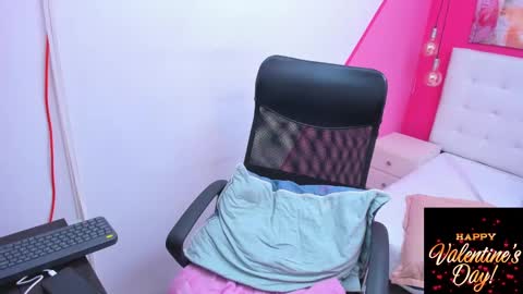 Snapshot of claire_aristizabal chatting on February 2025 11:17:02 AM claire aristizabal online show from February 2025 11:17:02 AM