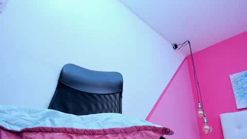 Snapshot of claire_aristizabal chatting on March 2025 07:01:02 AM claire aristizabal online show from March 2025 07:01:02 AM