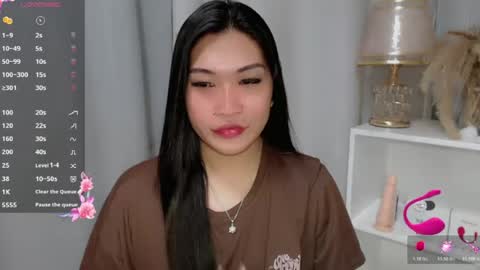 Snapshot of claire_wntr chatting on August 2026 04:44:02 AM CLAIRE online show from August 2026 04:44:02 AM
