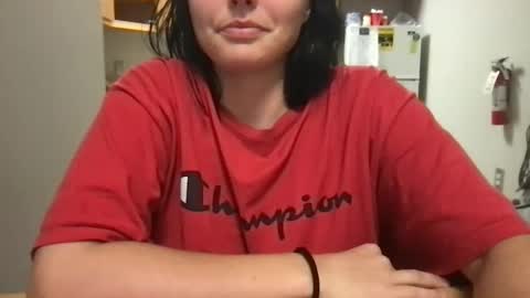Snapshot of claireblunt chatting on December 2024 05:53:02 AM Claire online show from December 2024 05:53:02 AM