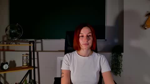 Snapshot of clairemathis chatting on April 2026 02:52:02 PM Claire online show from April 2026 02:52:02 PM