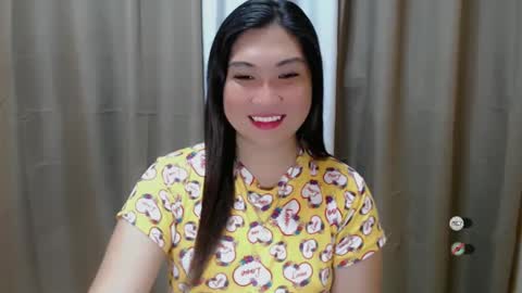 Snapshot of clairewntr_ chatting on December 2024 02:17:01 PM CLAIRE online show from December 2024 02:17:01 PM