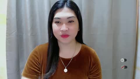 Snapshot of clairewntr_ chatting on December 2024 03:02:02 AM CLAIRE online show from December 2024 03:02:02 AM