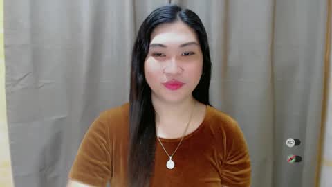 Snapshot of clairewntr_ chatting on December 2024 04:54:02 AM CLAIRE online show from December 2024 04:54:02 AM