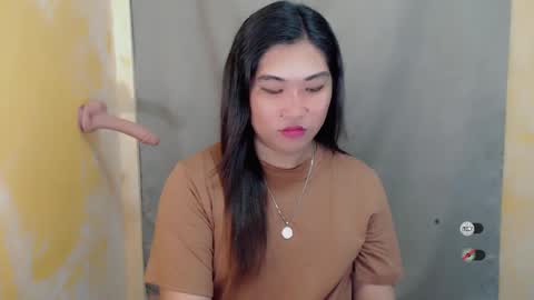 Snapshot of clairewntr_ chatting on December 2024 03:17:01 PM CLAIRE online show from December 2024 03:17:01 PM