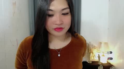 Snapshot of clairewntr_ chatting on October 2025 04:35:01 AM CLAIRE online show from October 2025 04:35:01 AM