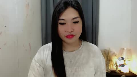 Snapshot of clairewntr_ chatting on October 2025 04:37:02 AM CLAIRE online show from October 2025 04:37:02 AM