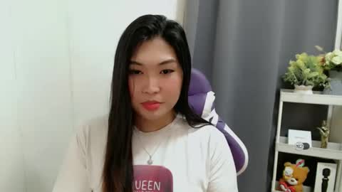 Snapshot of clairewntr_ chatting on October 2025 05:04:02 PM CLAIRE online show from October 2025 05:04:02 PM