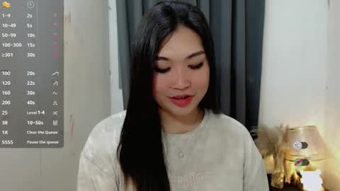 Snapshot of clairewntr_ chatting on October 2025 06:04:01 AM CLAIRE online show from October 2025 06:04:01 AM