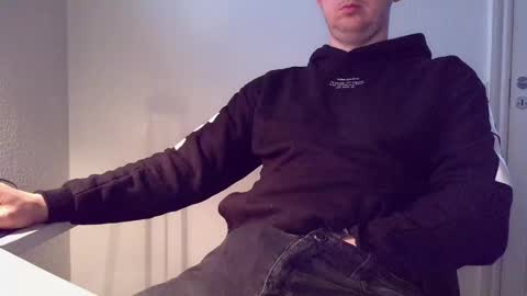 clamshive7 online show from May 2026 01:18:02 PM