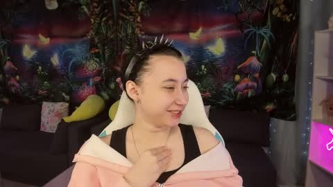 Snapshot of clarabenson chatting on April 2026 10:42:02 PM clarabenson online show from April 2026 10:42:02 PM