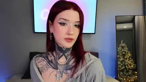 Snapshot of clarewoods chatting on December 2025 05:13:01 AM Sophie online show from December 2025 05:13:01 AM