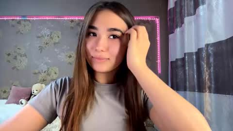 Yuna online show from November 2025 08:24:01 AM