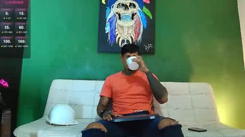 Juanpaindependent model online show from January 2026 07:30:01 PM