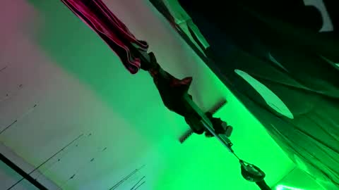 clarkshammer95 online show from October 2025 04:16:02 AM