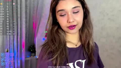 Snapshot of clary_cloud chatting on December 2025 06:57:02 PM Lara online show from December 2025 06:57:02 PM