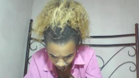 Snapshot of claudiannah chatting on March 2026 06:05:02 AM claudianne online show from March 2026 06:05:02 AM