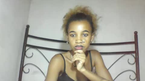 Snapshot of claudiannah chatting on March 2026 06:19:01 AM claudianne online show from March 2026 06:19:01 AM